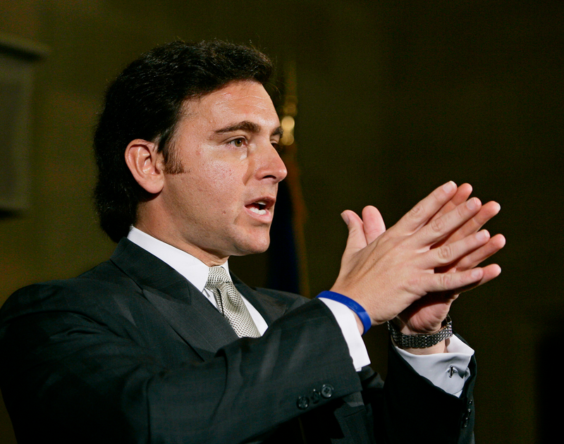 Illustration for article titled 1st Gear: Now Mark Fields Has To Earn The Top Ford Job